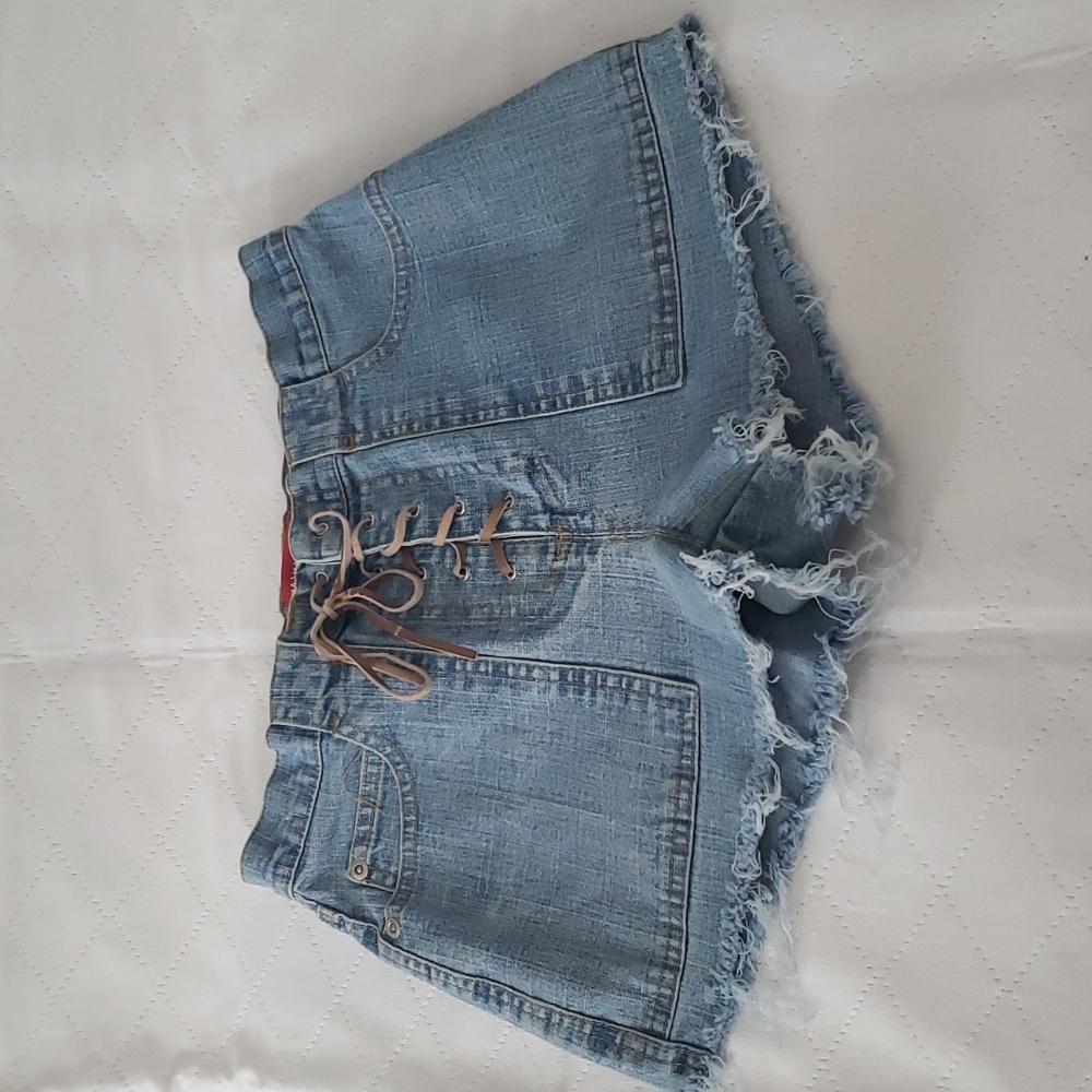Gloria Vanderbilt Lace up shorts Size 4 petite